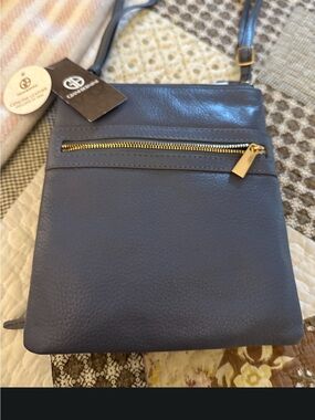 Giani Bernini Navy Leather Messenger Crossbody with Gold Hardware